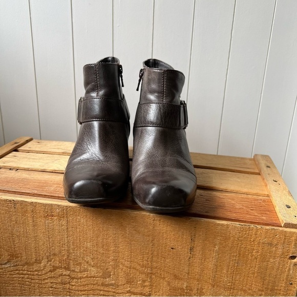 Arnold Churgin Distressed Brown Leather Boots, Size 36 - Picture 3 of 9